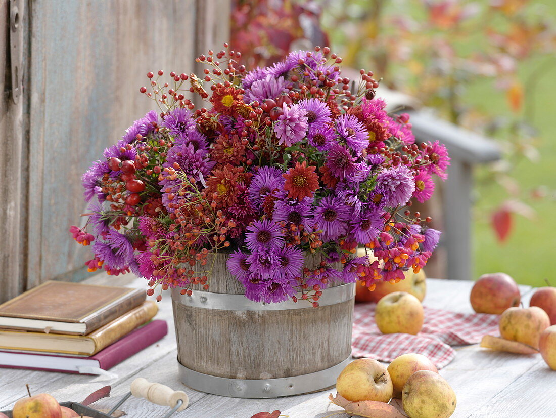 Pink-red autumn bouquet