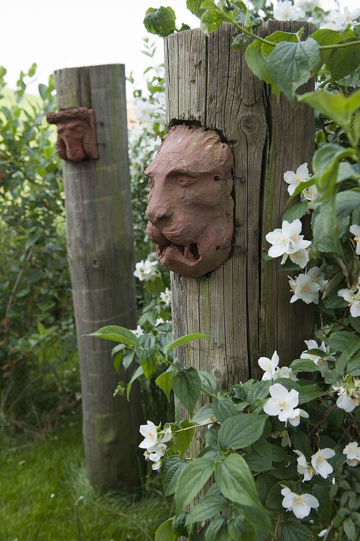 Artist's garden: Garden art