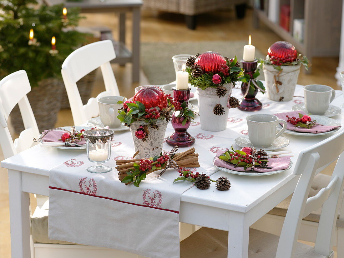 Christmas table decoration with red ball arrangements