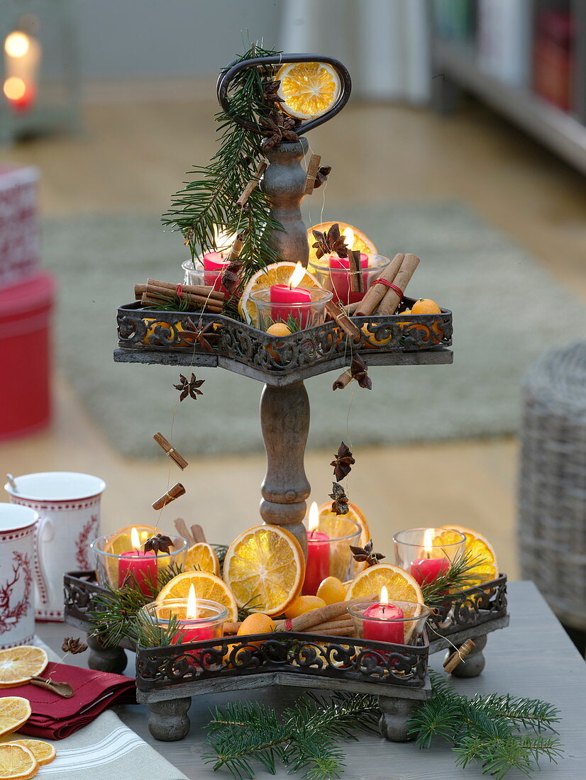 Star etagere with scented decoration