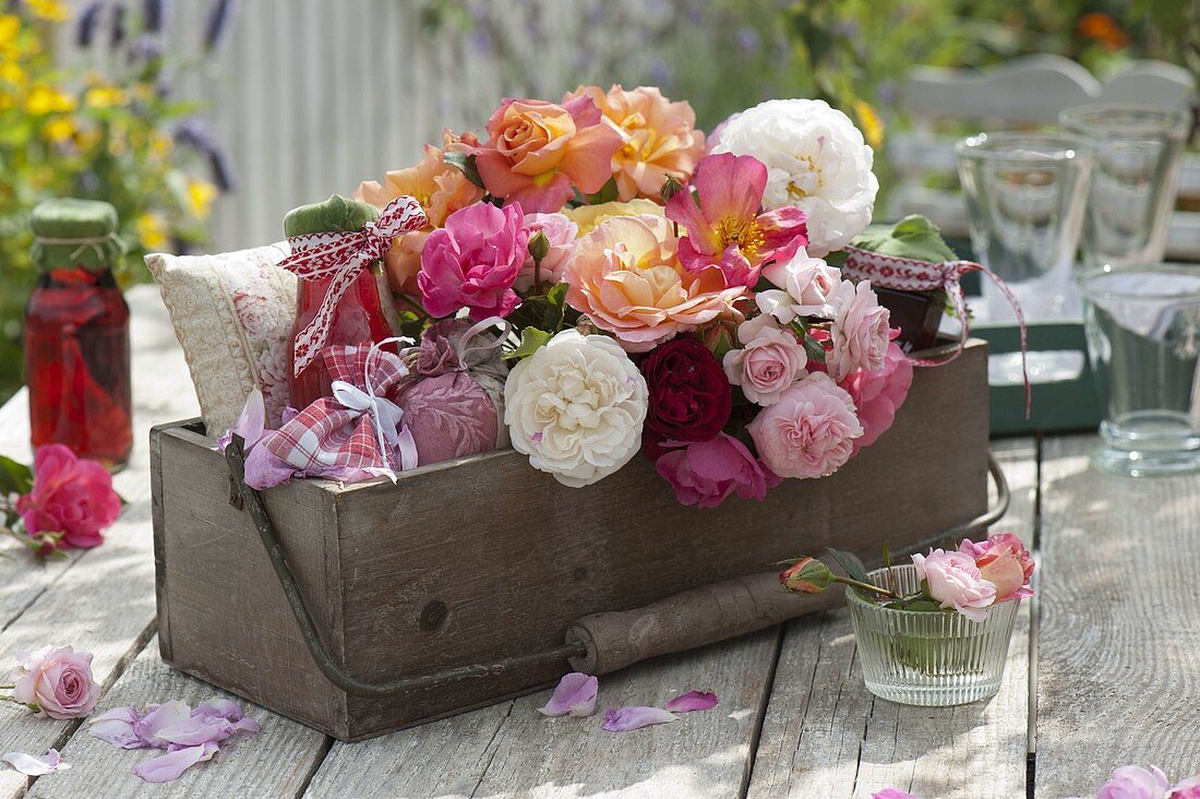 Gift basket with rose products