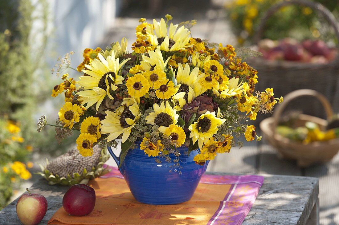 Yellow late summer bouquet with Helianthus (sunflowers), Helenium