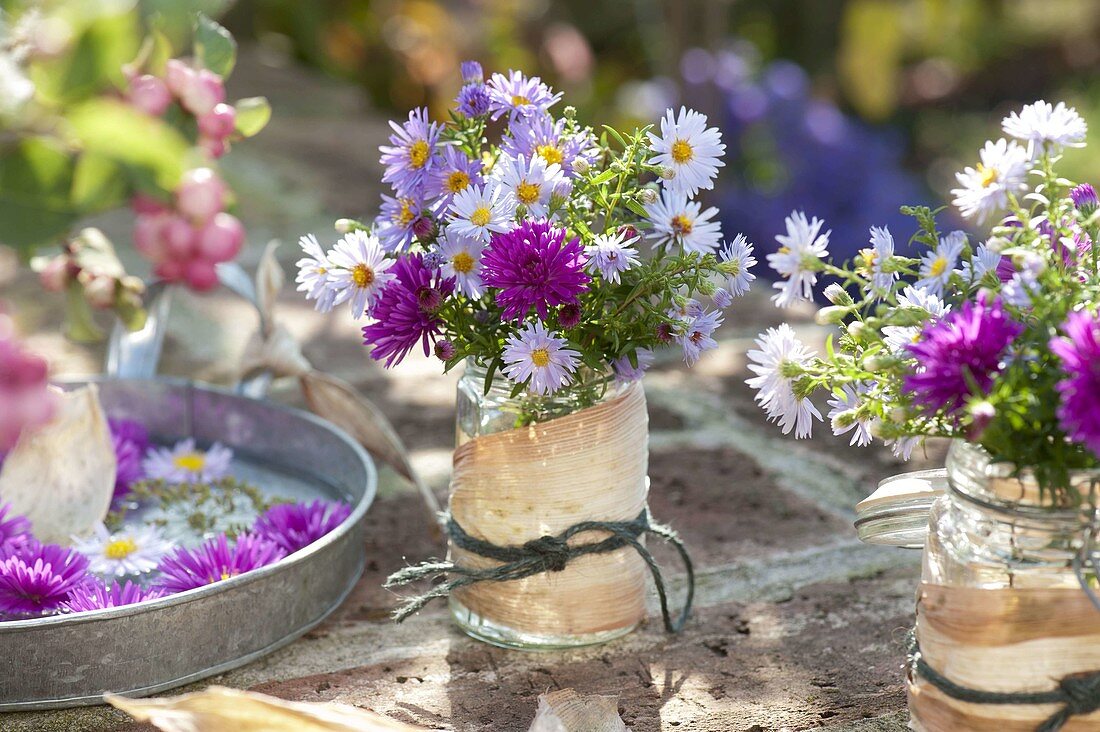 Jars with corn leaves dressed as vases