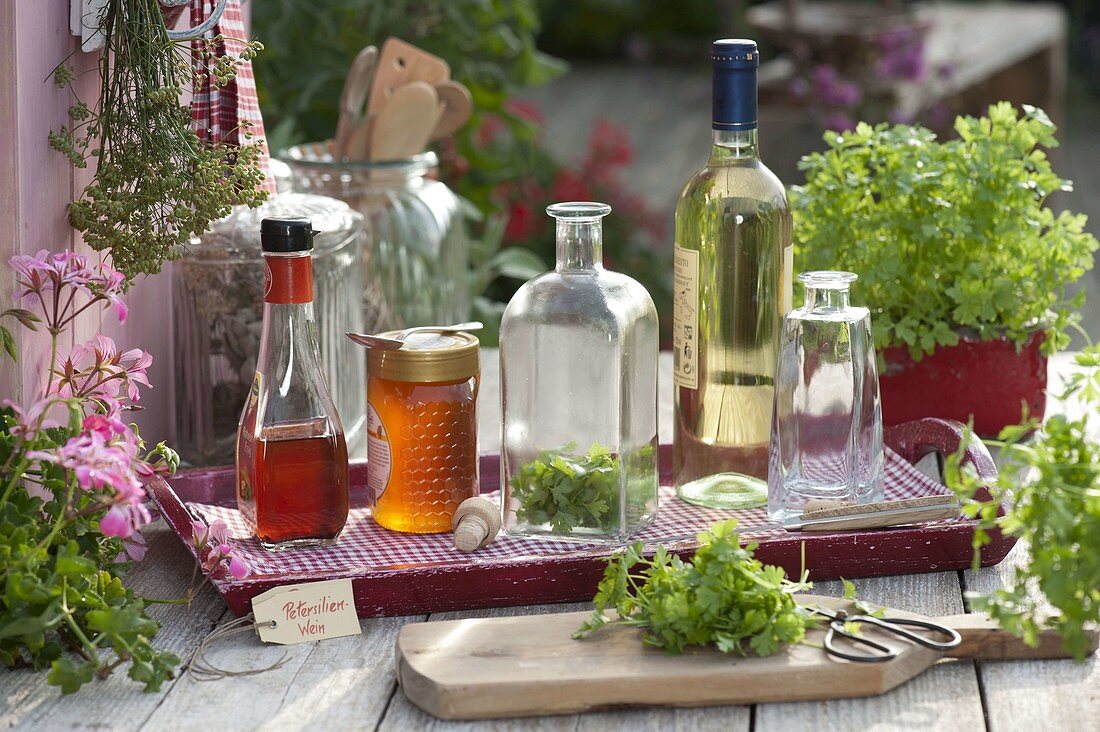 Prepare self made parsley wine according to Hildegard von Bingen