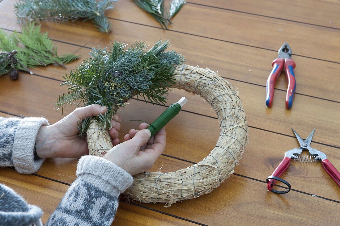 Binding mixed Christmas wreath