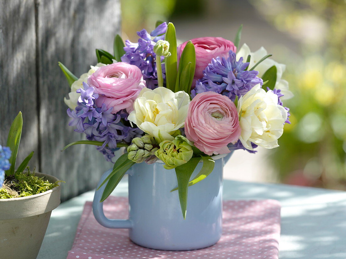 Fragrant spring bouquet with Hyacinthus (hyacinth), Ranunculus