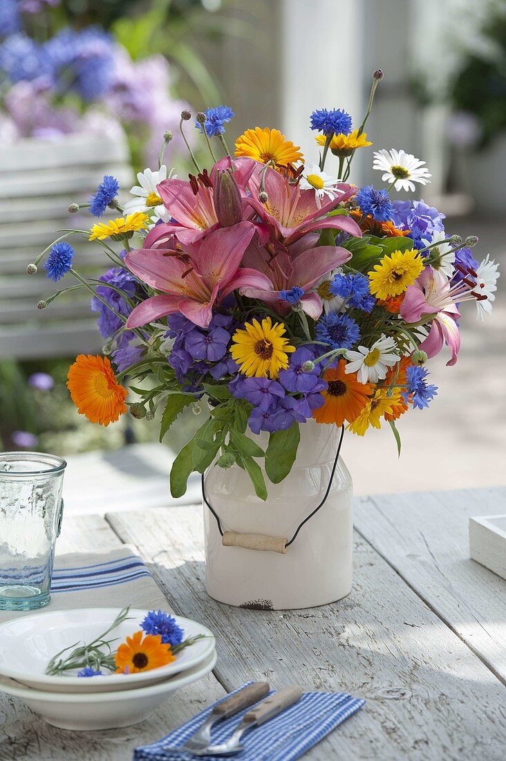 Bouquet with Lilium asiaticum, Centaurea cyanus, Phlox