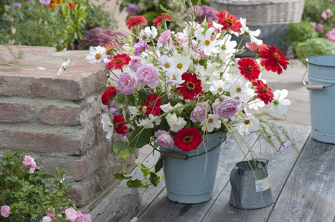 Late summer bouquet in an enamelled bucket: Cosmos (Jewel Basket)