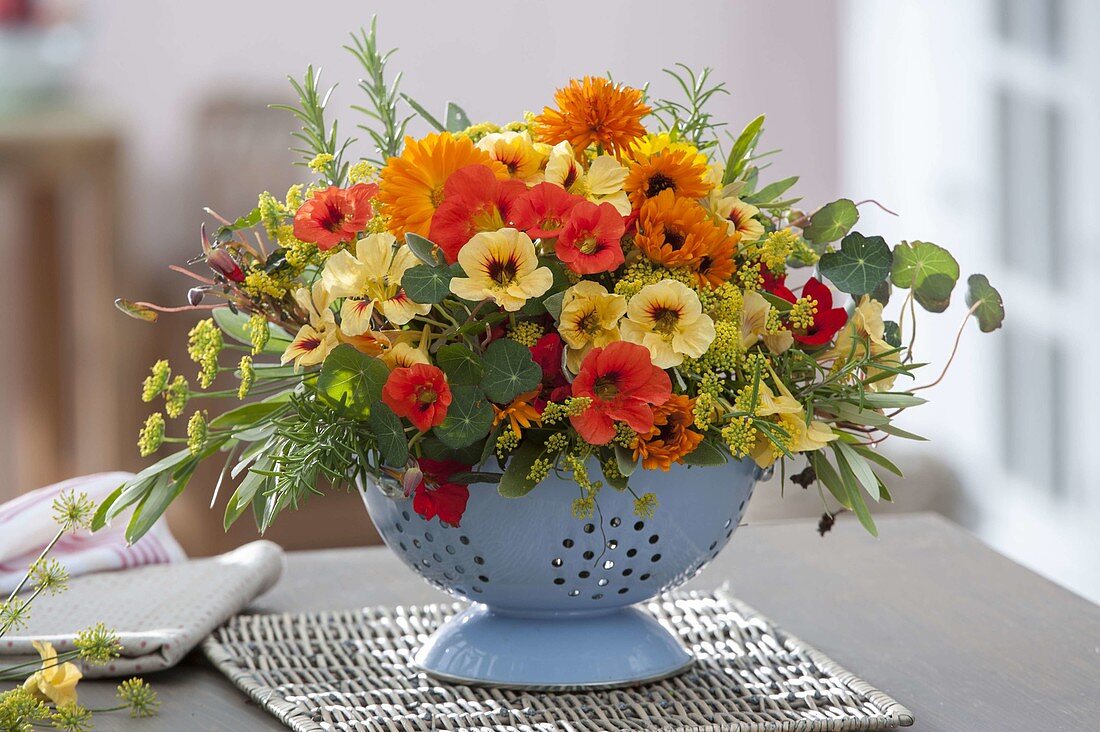 Edible bouquet with Tropaeolum, fennel