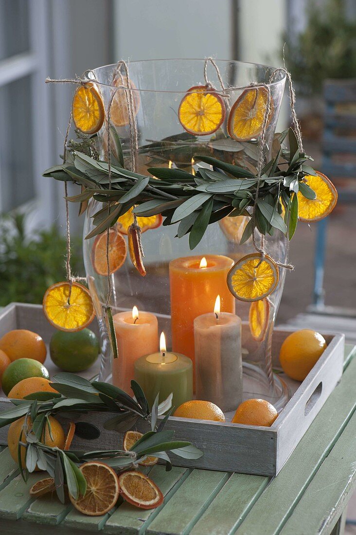 Großes Windlicht aus Glas mit Citrus (Orangenscheiben)