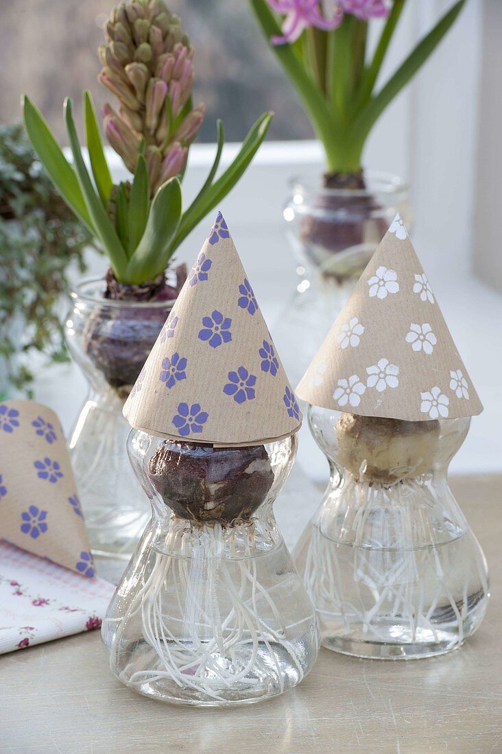 Make your own hyacinth tulips out of wrapping paper with flower print