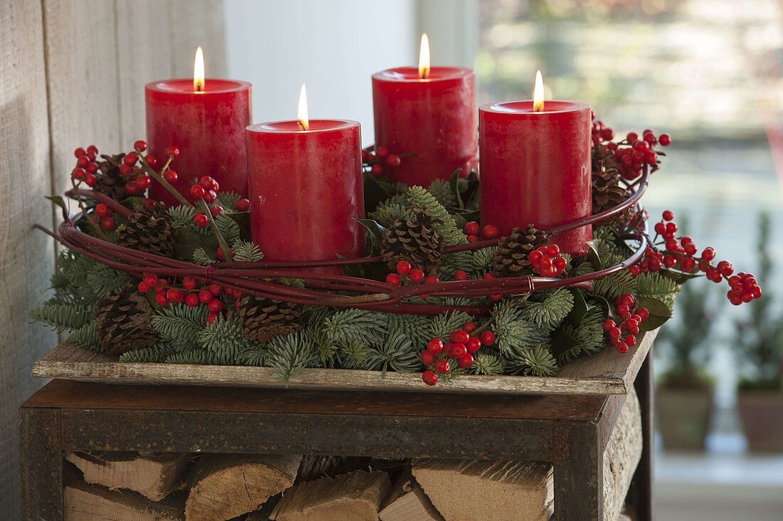 Simple Advent wreath from Nobilistanne (Abies nobilis), Ilex