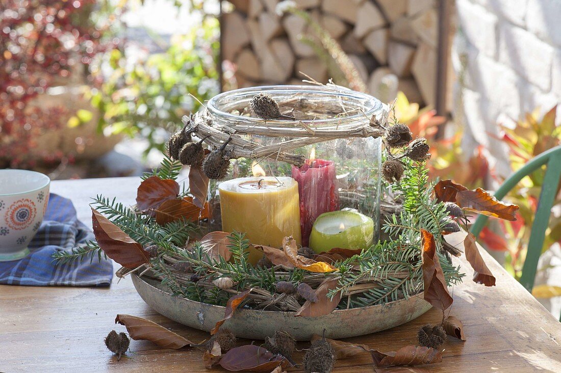 Floristic decorations with finds from the autumn forest