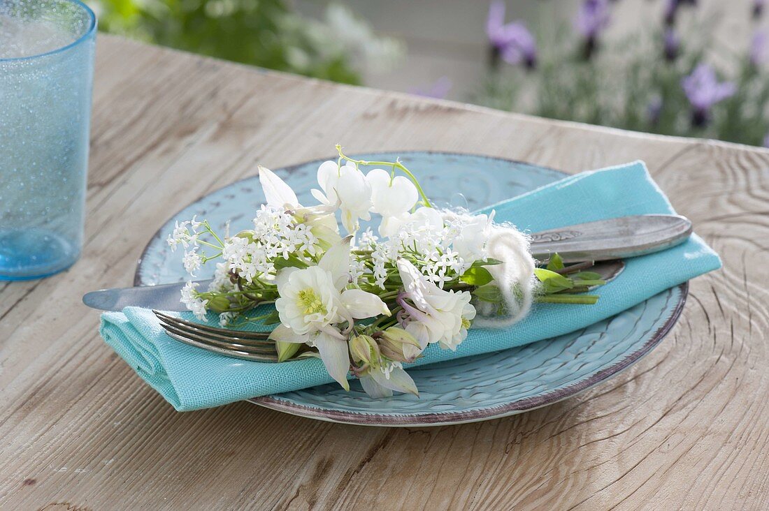 Bouquets made of Aquilegia (columbine), Dicentra (tearing heart)