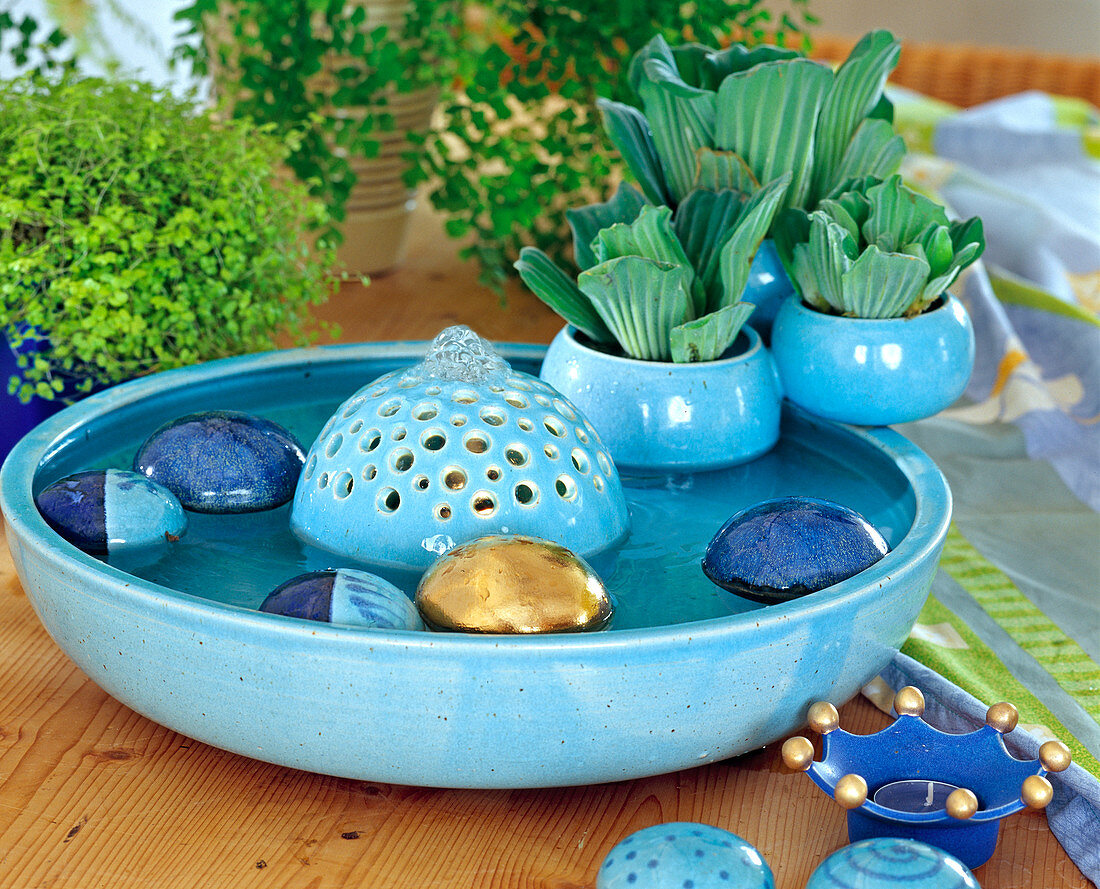 Indoor fountain with floating balls