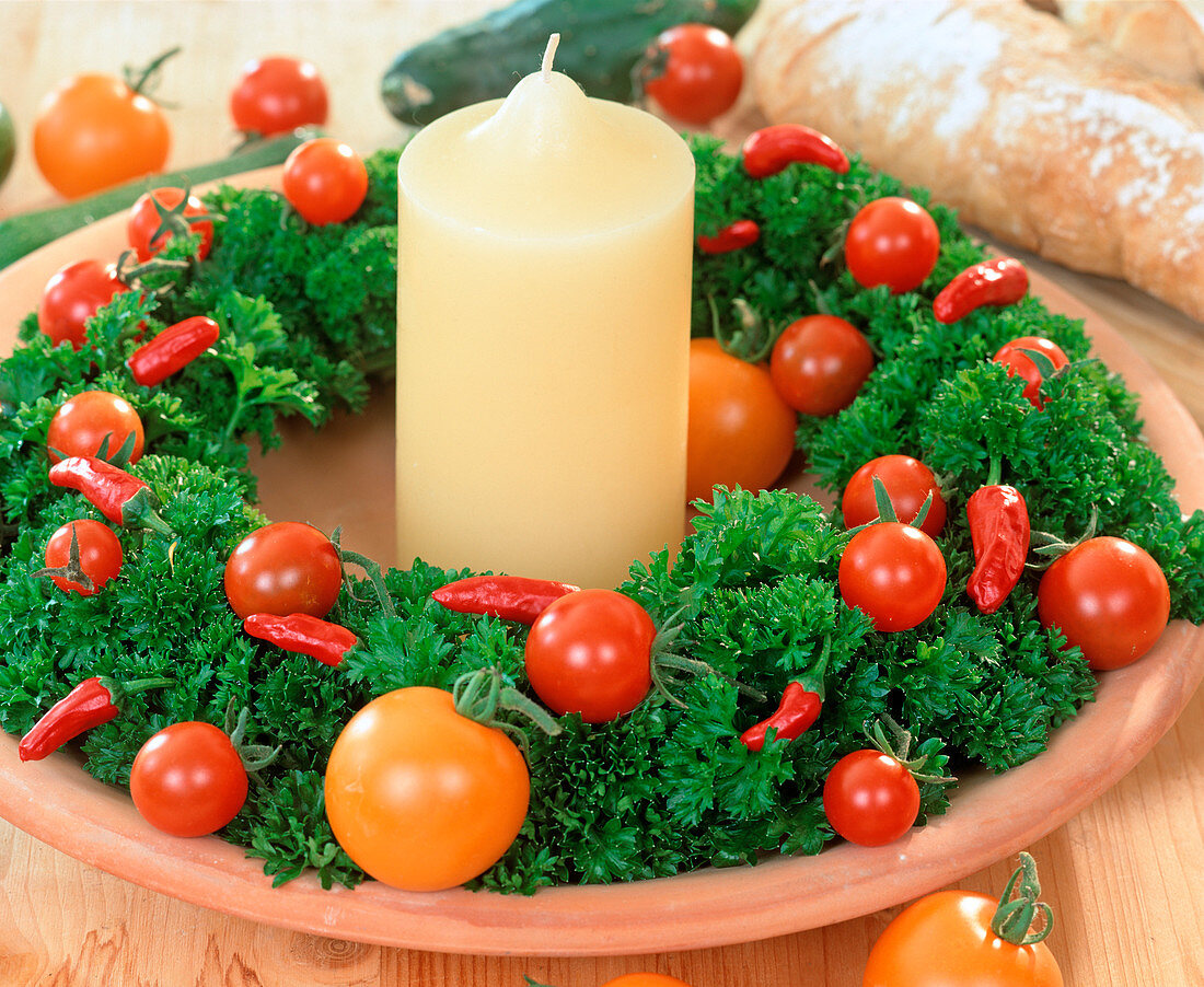 Parsley, tomatoes, chilies wreaths