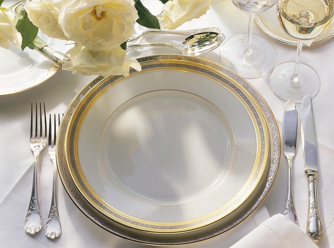 Single Place Setting with White Roses