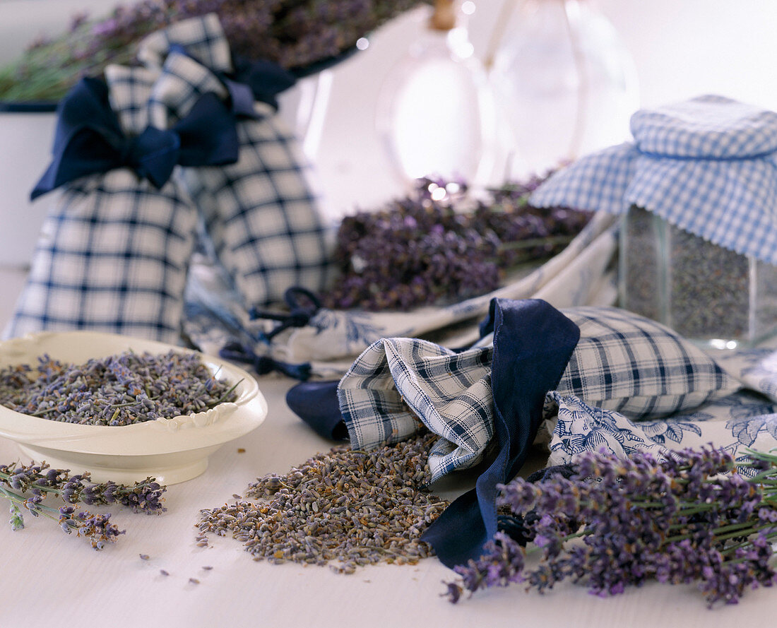 Drying lavender flowers for scented sachets