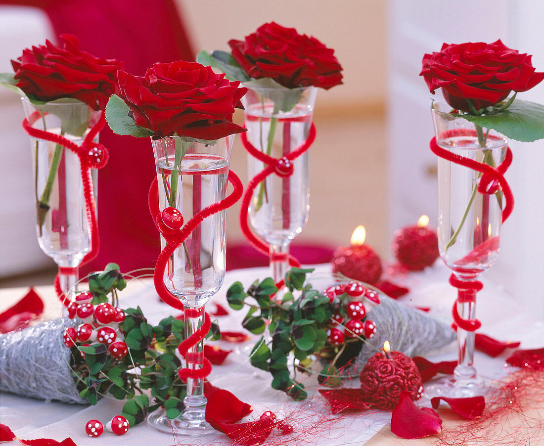 New Year's Eve Table Decoration, Pink (Rose) 'Grand Prix'