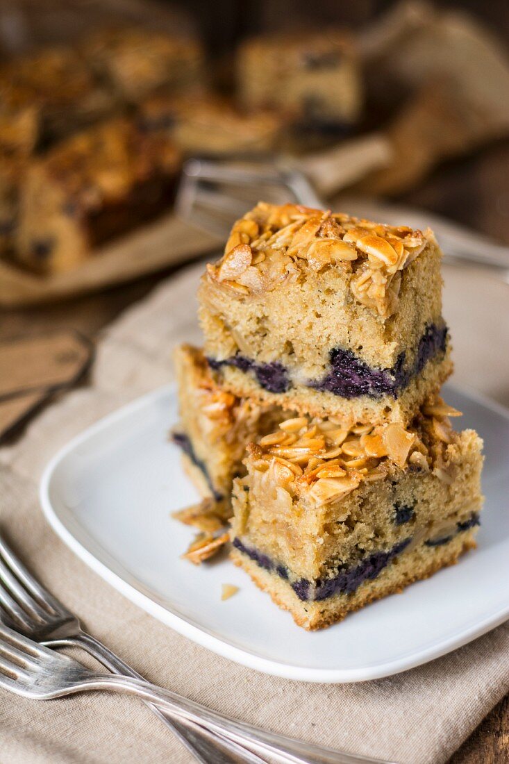 Blueberry and almond cake tray bake