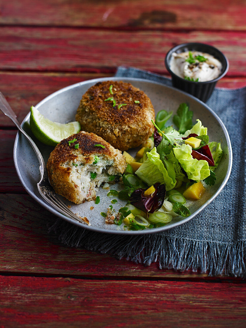 Crab Cakes mit Blattsalat