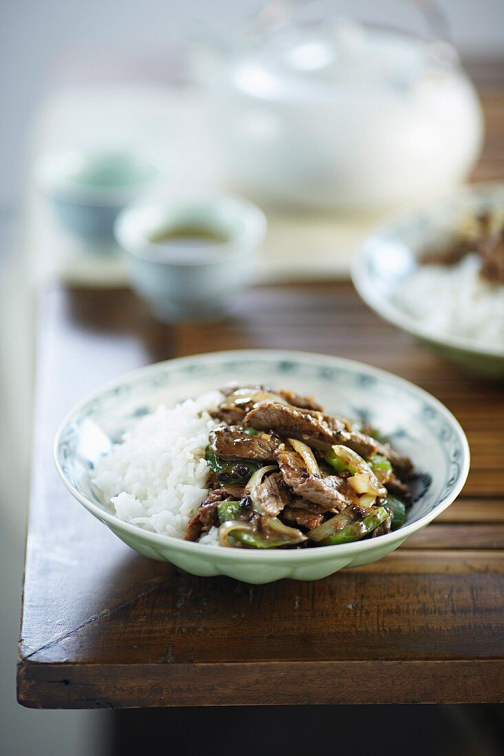 Stir-fried Beef with Capsicum and Black Bean Sauce