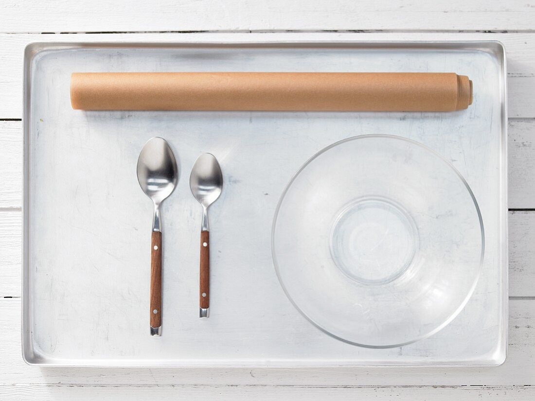 Kitchen utensils for preparing spices