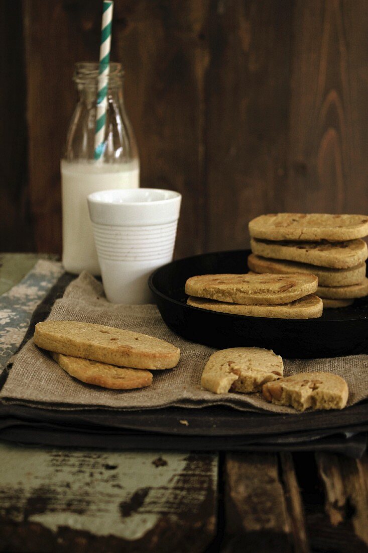 Wholemeal biscuits with millet