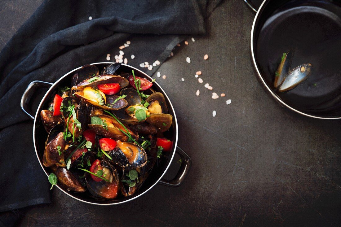 Mussels with tomatoes