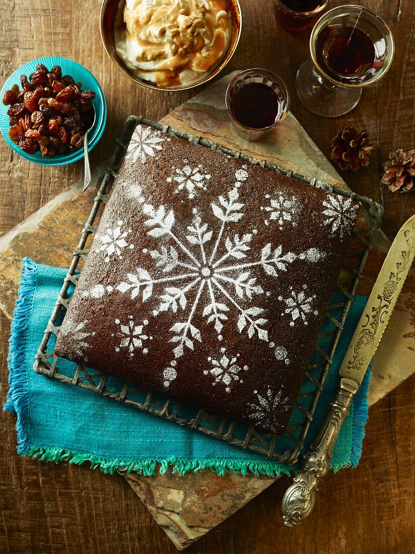 Lebkuchen mit Weihnachtsstern aus Puderzucker