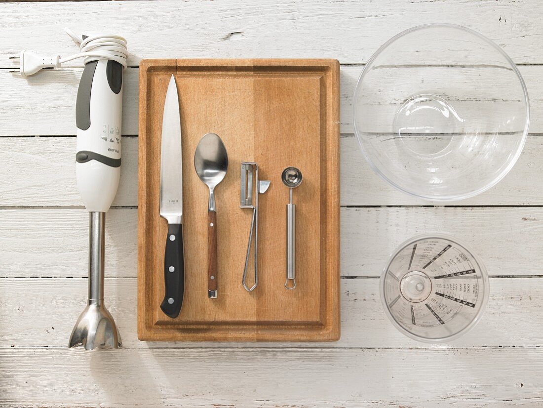 Kitchen utensils for making soup