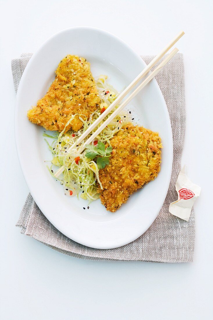 Asian-style schnitzel with a vegetable salad