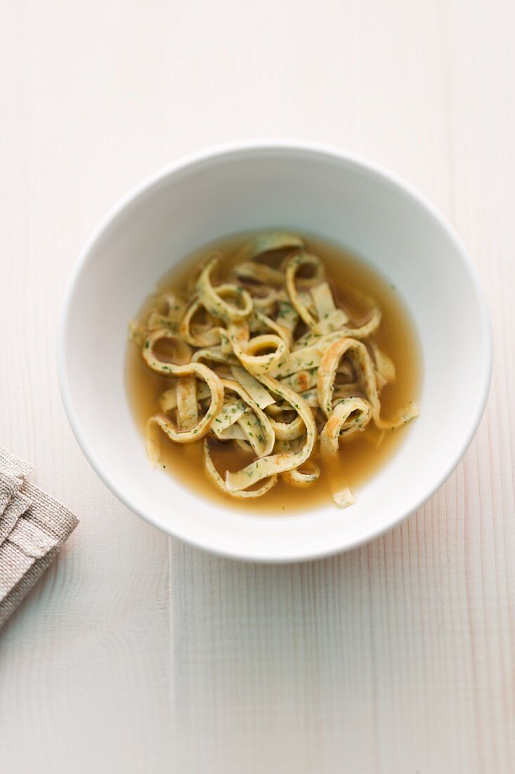 Bouillon mit Flädle