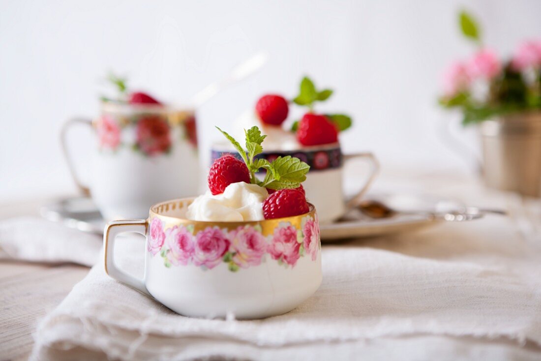 Elderflower ice cream with raspberries