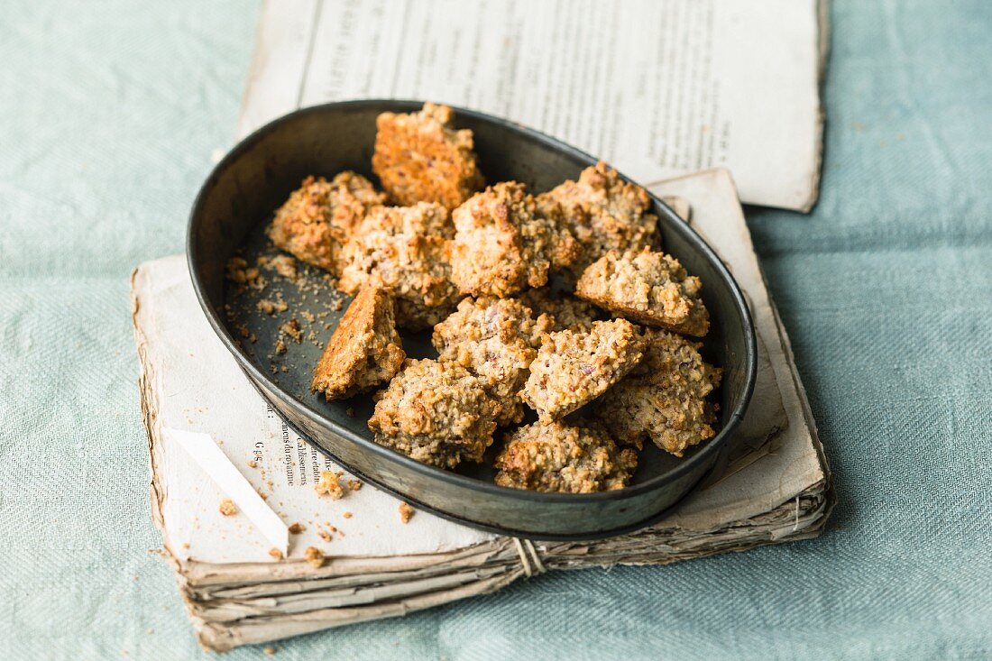 Quick and easy date biscuits