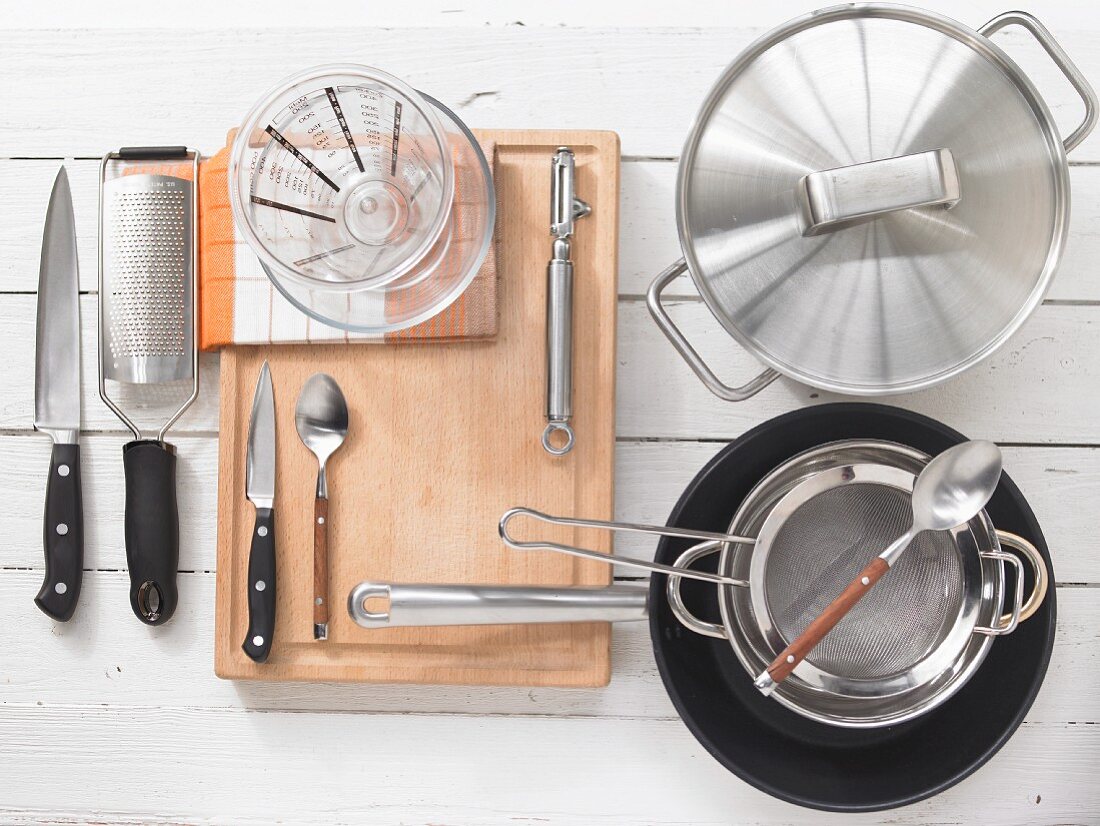 Kitchen utensils for making boiled veal