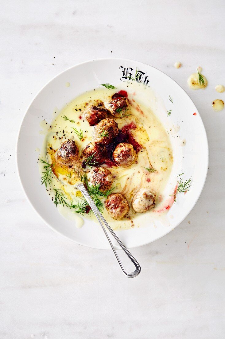 Kartoffel-Käse-Suppe mit Köttbullar (Soulfood)