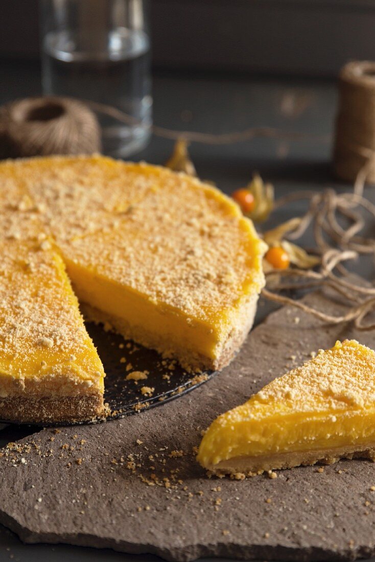 Lemon cheesecake, sliced