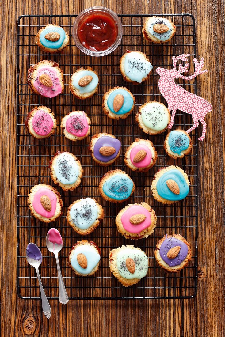 Biscuits with strawberry jam and icing