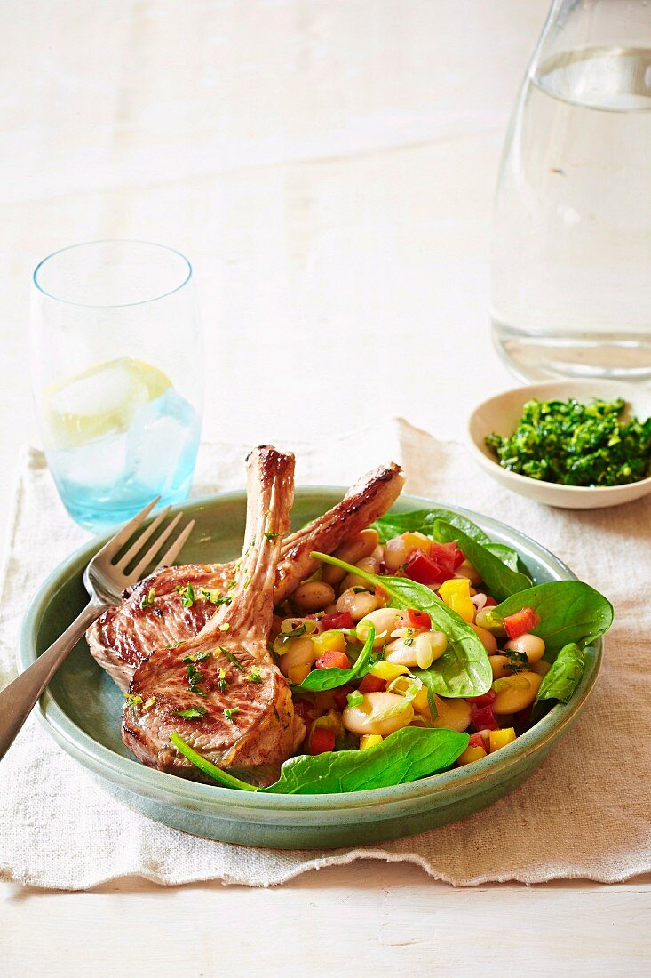 Lammkoteletts mit Bohnensalat und Gremolata