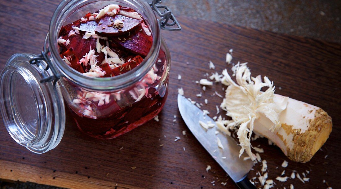 Fermented beetroot with horseradish