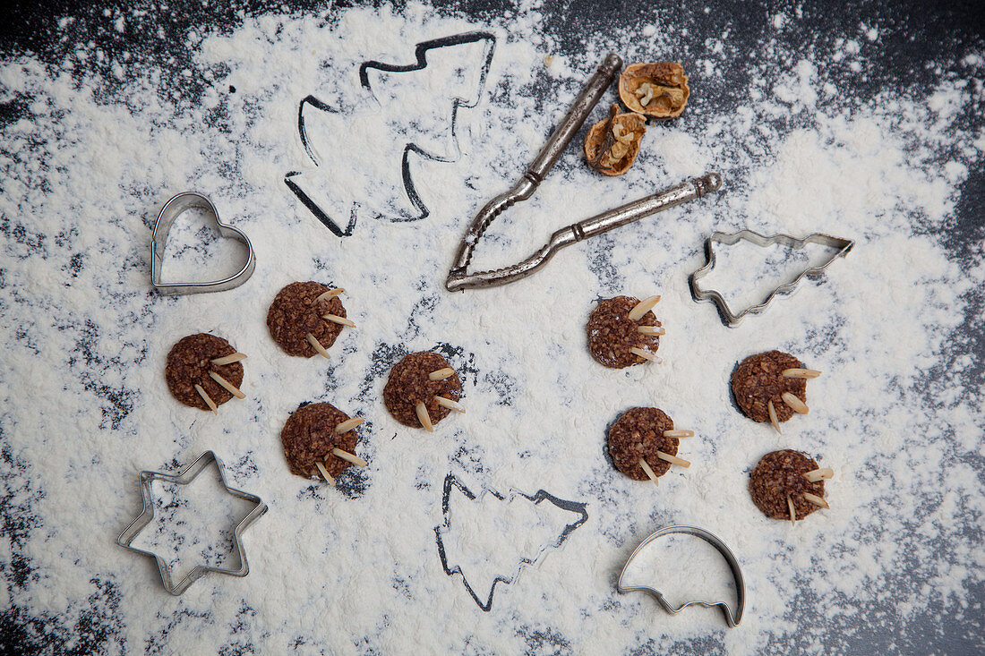 Chocolate 'bear claw' biscuits with slivered almonds