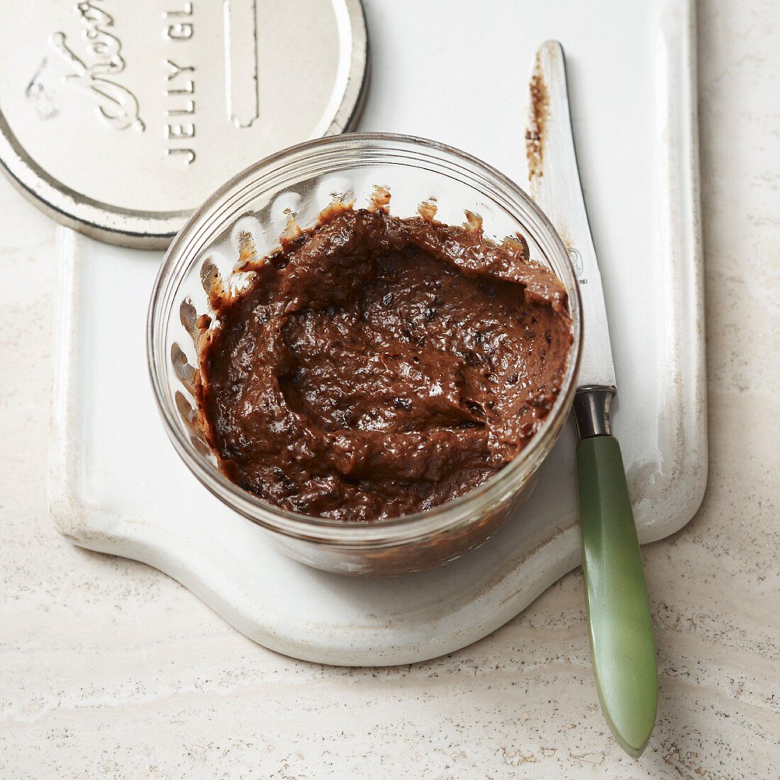 Plum and nut spread (lactose-free)