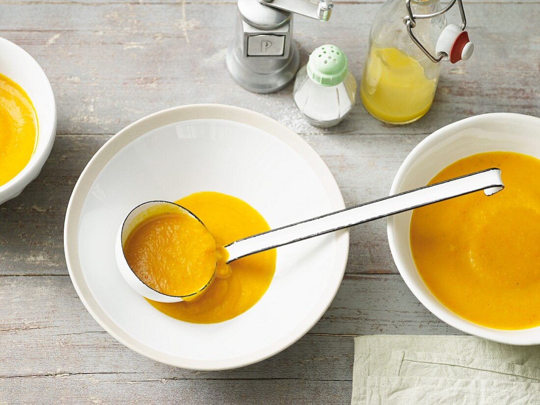 Apple and Hokkaido pumpkin soup with orange juice