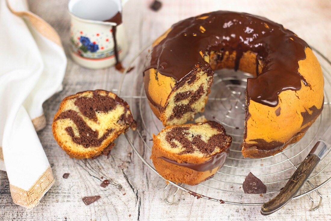 Zebra bundt cake