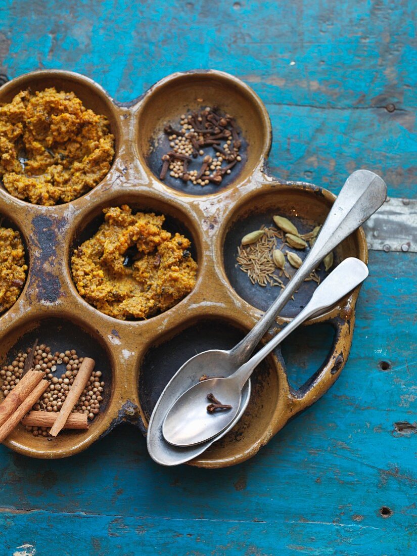 Hausgemachte indische Garam-Masala-Würzpaste
