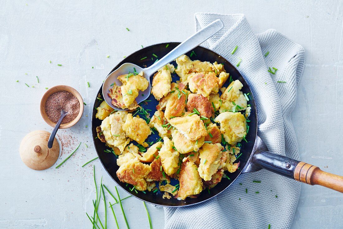 Vegan breakfast dish made using chickpea flour with kala namak (soya-free)