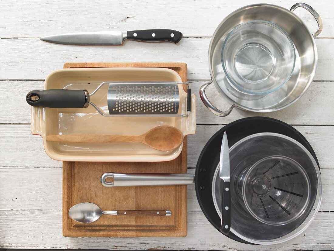 Kitchen utensils for the preparation of gnocchi