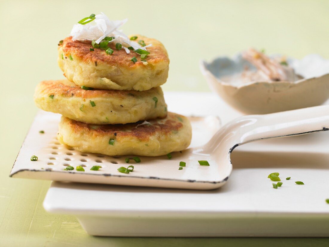Potato biscuits with a mushroom cream