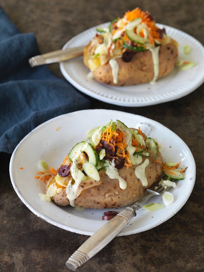 Jacket potatoes with vegan dill remoulade